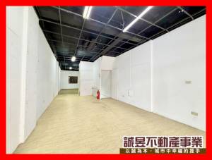 誠昱/東區崇學金店住